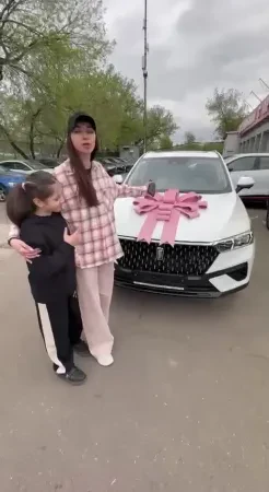 Отзыв клиента о покупке автомобиля в автосалоне AutoExpert